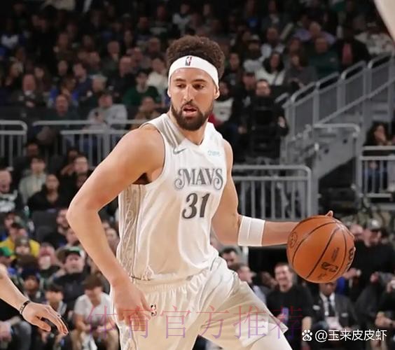 三分7中5!布克:吉莱斯皮无所不能,他让很多人感到惊讶 三分7中5!布克:吉莱斯皮无所不能,他让很多人感到惊讶